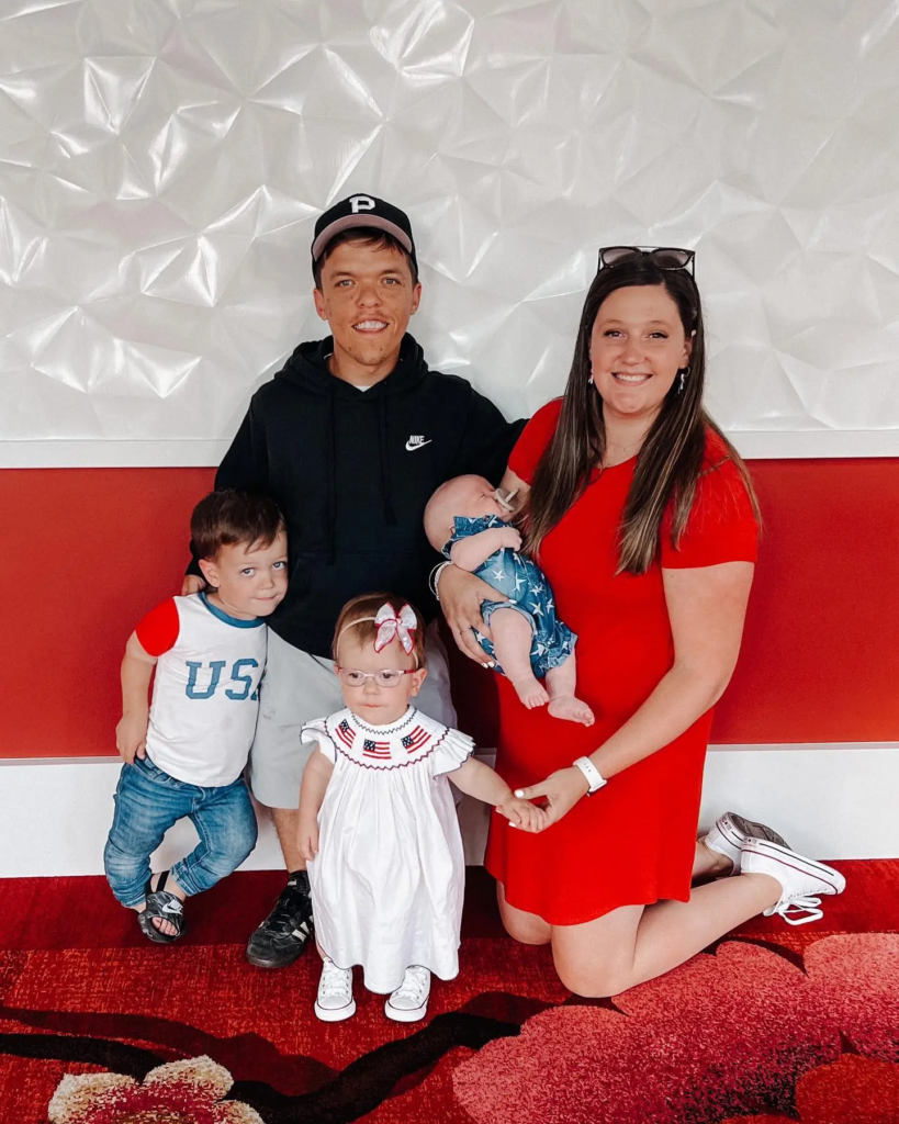 Tori Roloff Net Worth: Bio, Husband, Age Details
