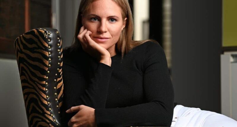 Olympic Swimmer Emily Seebohm Partner Parents & Net Worth Explored