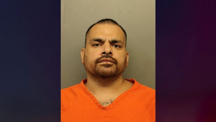Texas man gets life for stabbing girlfriend 55 times and