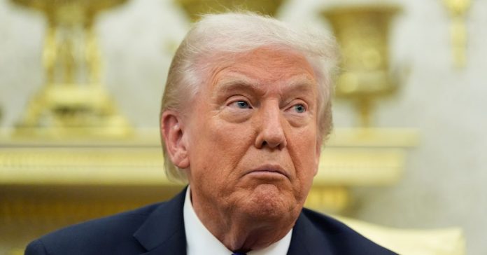 Trump-Gold-WH.jpg