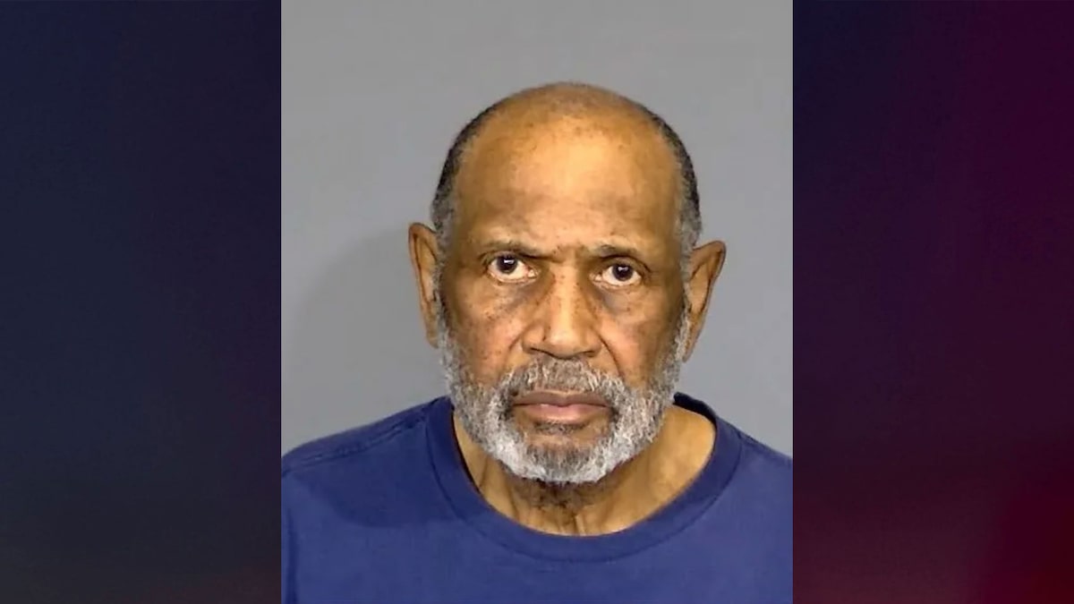 Former middle school principal beat wife to death with hammer because he thought she was having an affair