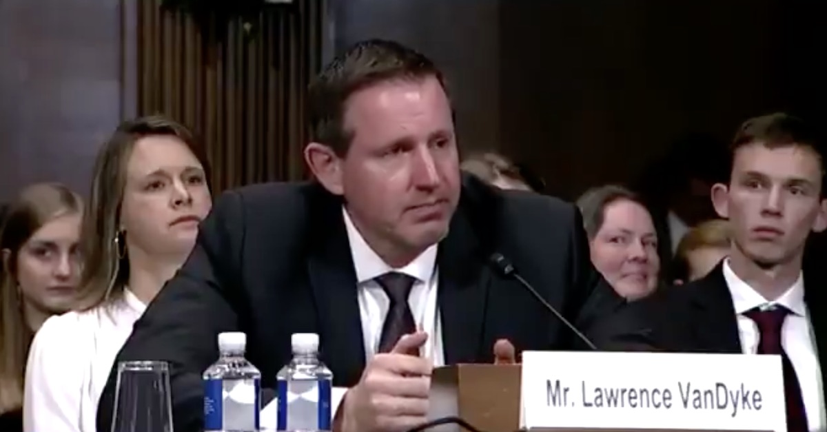 'It's time for some benchslaps': Trump-appointed judge on 9th Circuit asks SCOTUS to 'summarily' reverse the appellate court's 'wayward Second Amendment decisions'